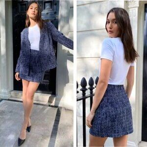 BABATON Aritzia Little Tweed Skirt in Navy/ Espace Tweed Sz 4